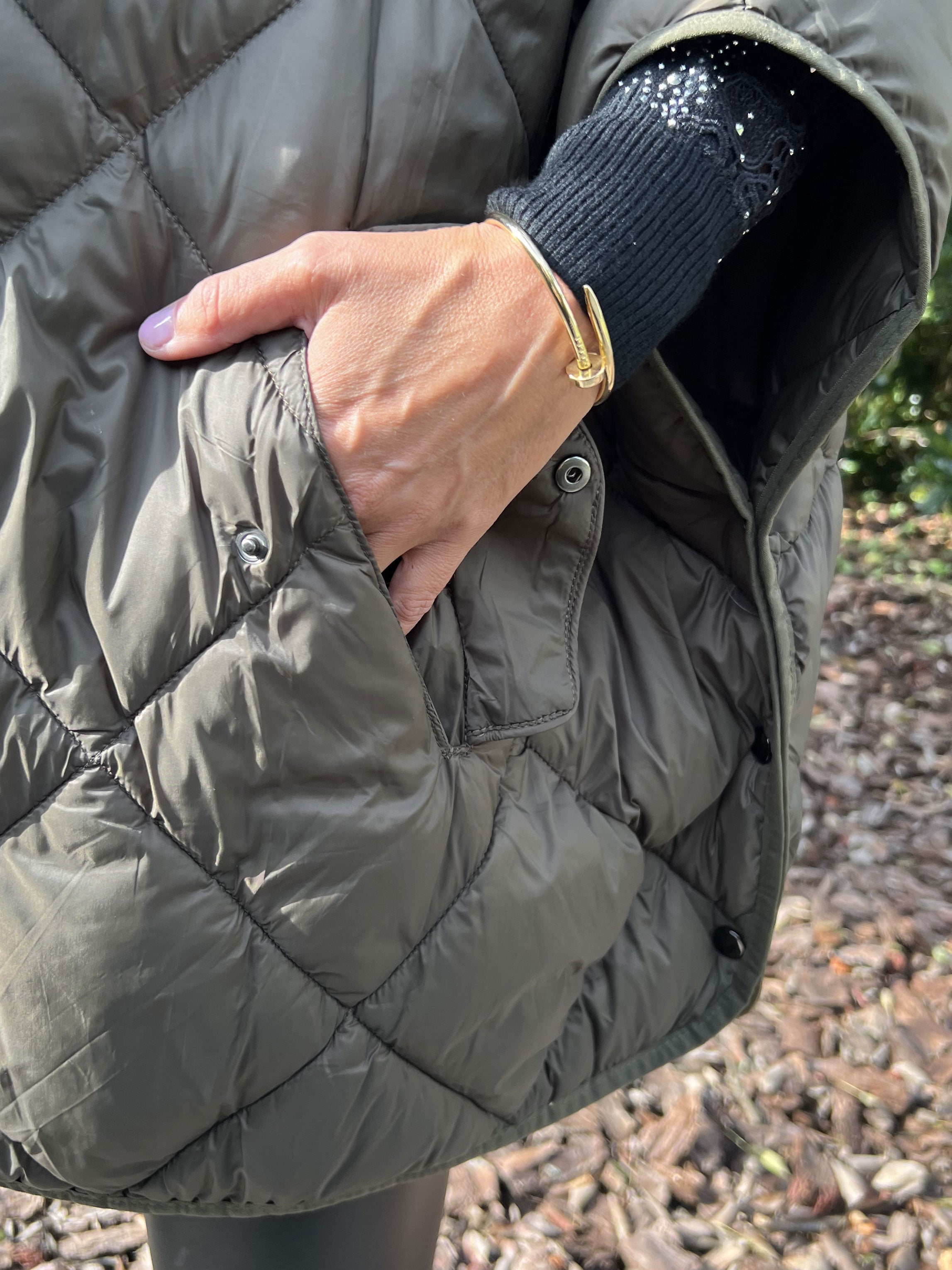 Floriza - Kort dunjacka i oversized passform